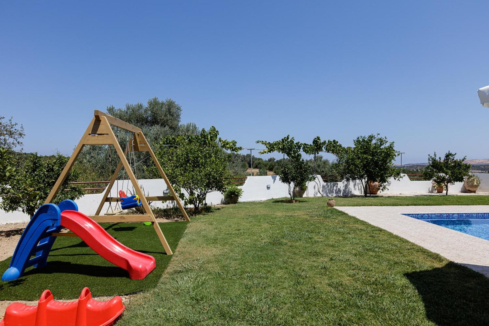Marina Villa, A Nature Inspiring Retreat Perama  Экстерьер фото
