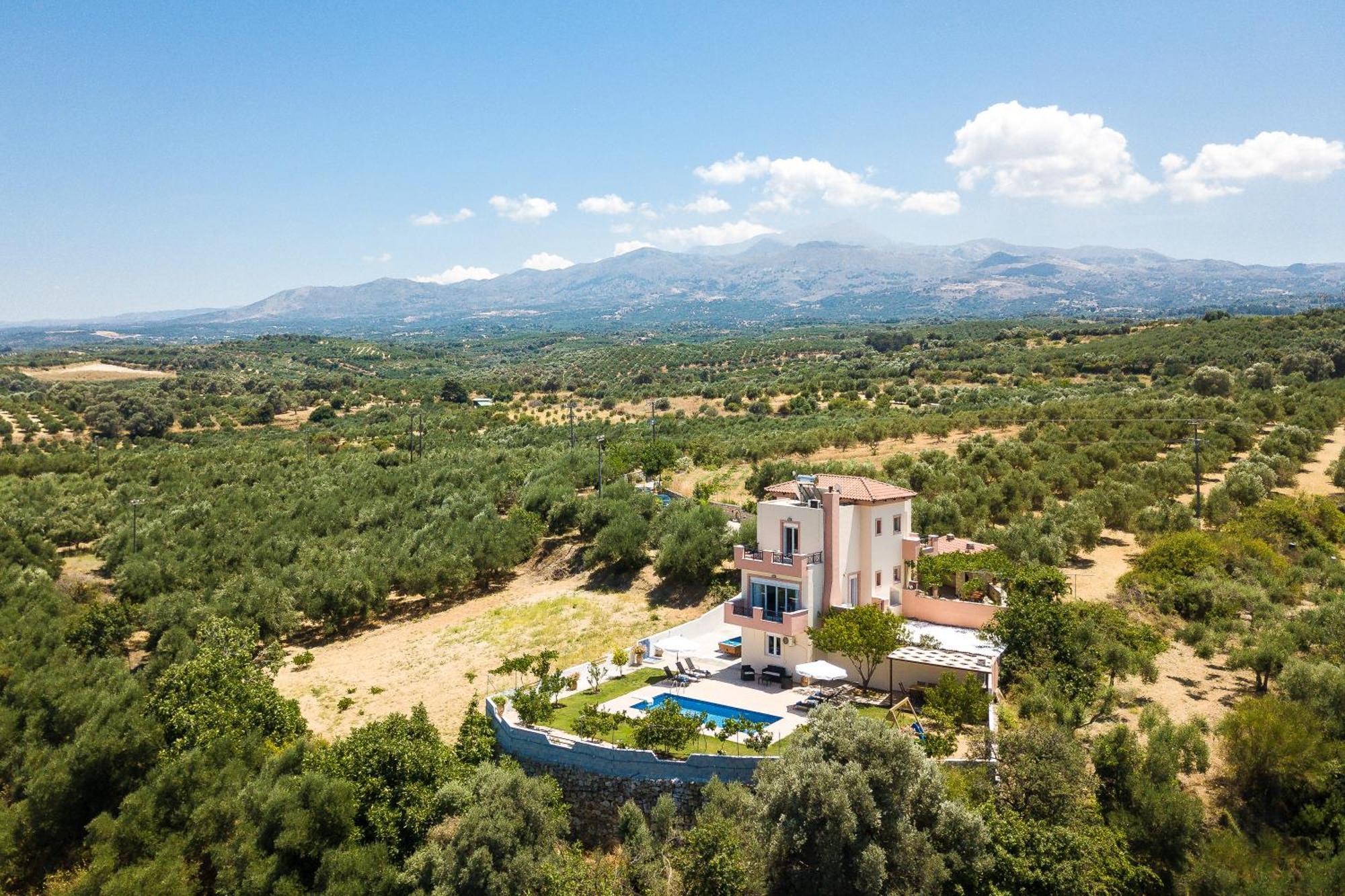 Marina Villa, A Nature Inspiring Retreat Perama  Экстерьер фото