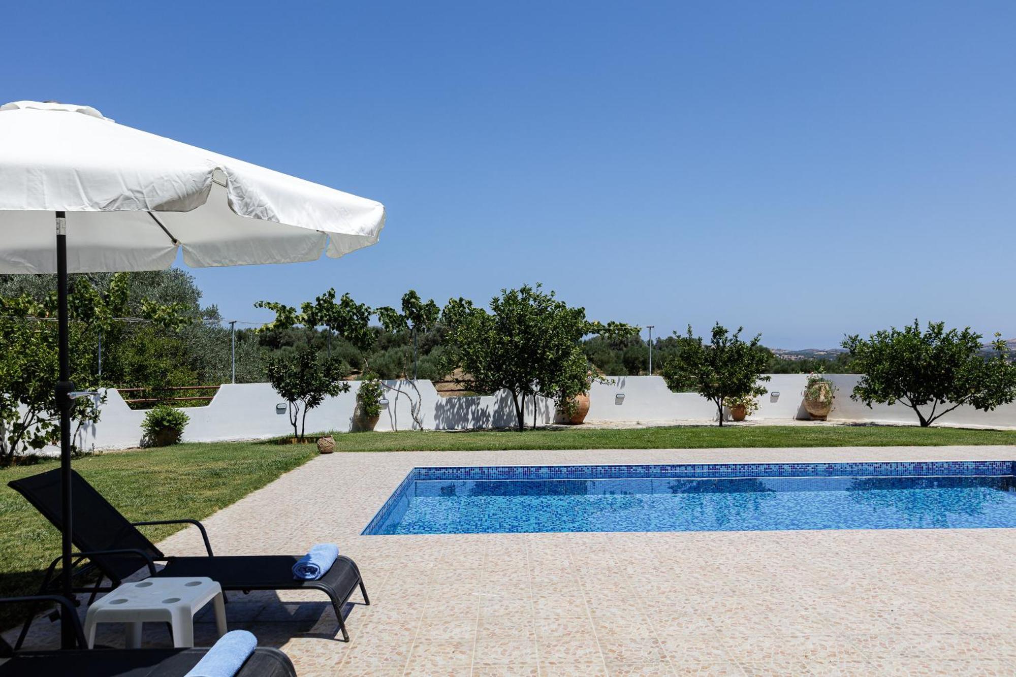 Marina Villa, A Nature Inspiring Retreat Perama  Экстерьер фото